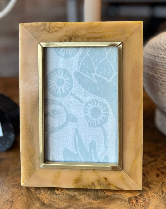 4x6 Horned Frame with Brass Accent