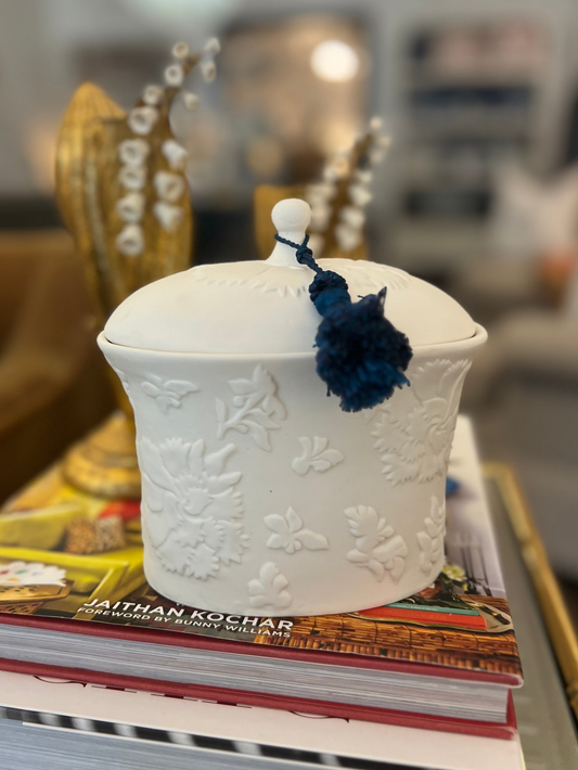 French Blossom Bleu Et Blanc Ceramic Candle