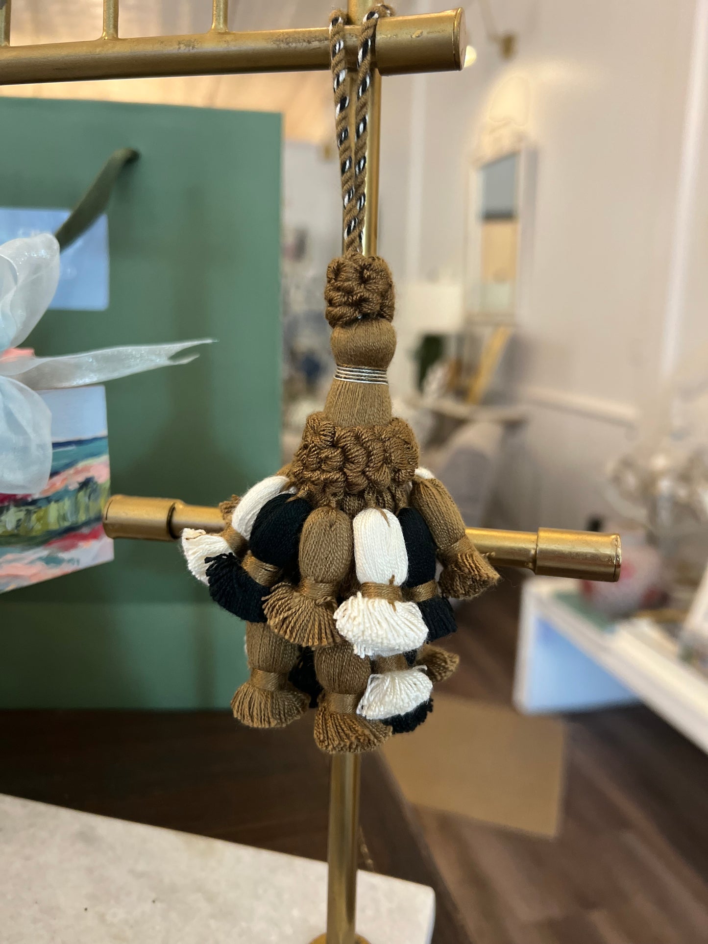 Small Italian Cluster Tassel